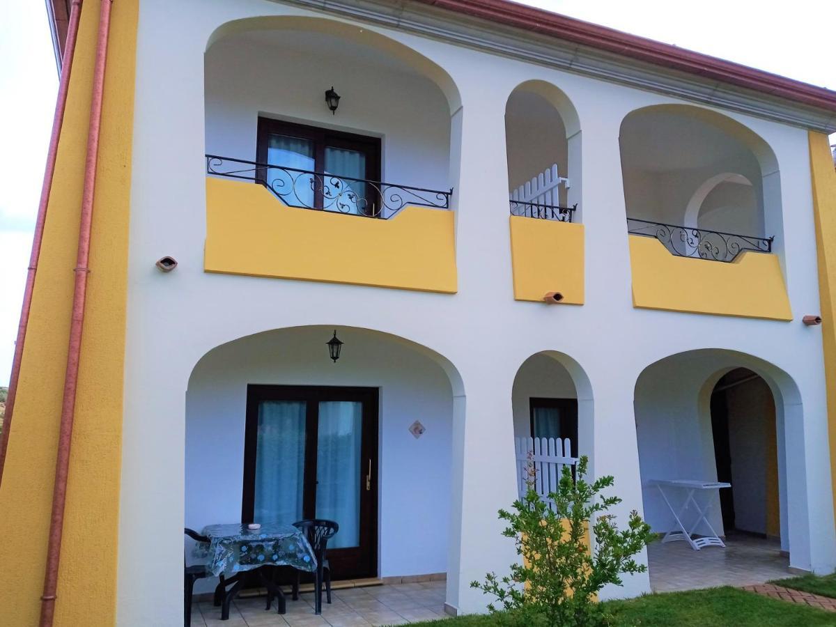 Case Vacanze San Silvestro Budoni Exterior photo